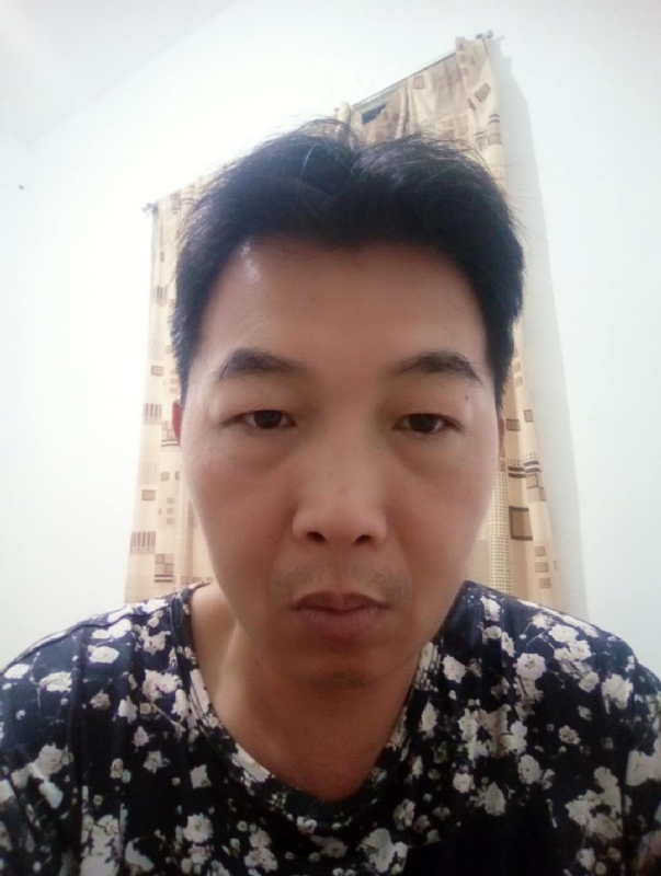 繁华哀伤的第一张照片--平和婚介网