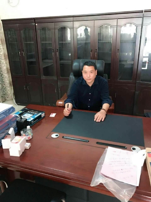 艺术家的第一张照片--平和婚介网