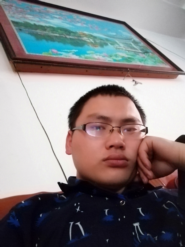 90男孩的第一张照片--平和婚介网