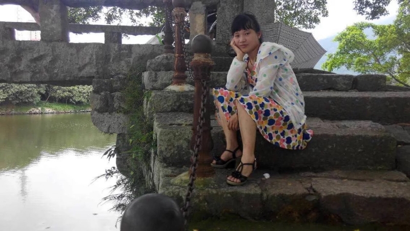 女子悠然的第一张照片--平和婚介网