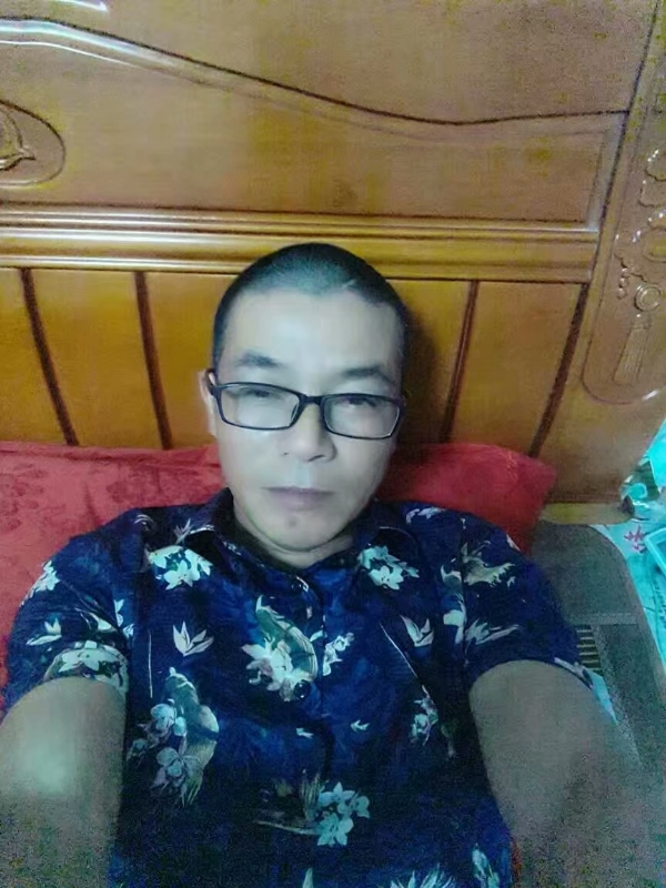 坚信就是你的第一张照片--平和婚介网
