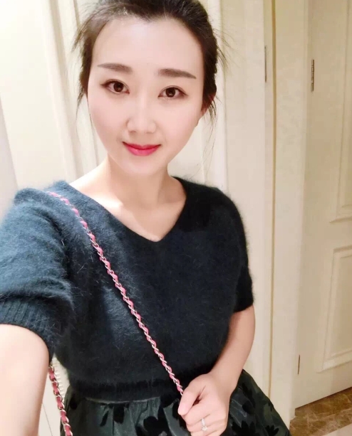 小妮的第三张照片--平和婚介网