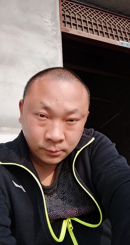 马克的第一张照片--平和婚介网