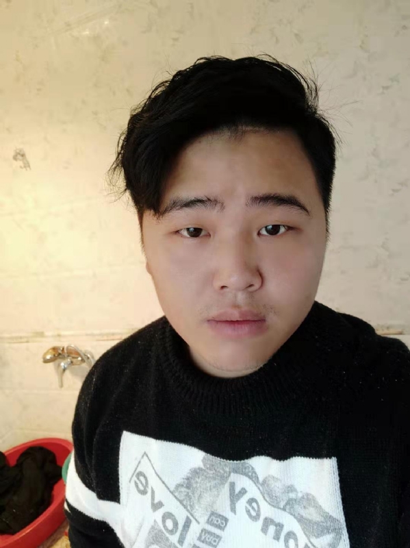 小李的第一张照片--平和婚介网