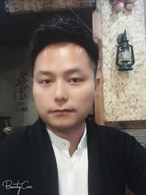 亦初的第一张照片--平和婚介网