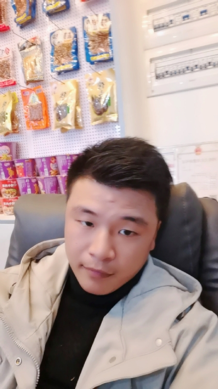 小宇的第一张照片--平和婚介网