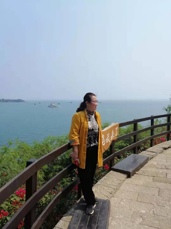 曦若半秋的第一张照片--平和婚介网