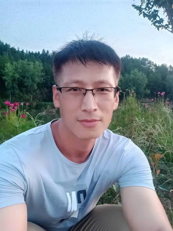 零零柒的第一张照片--平和婚介网
