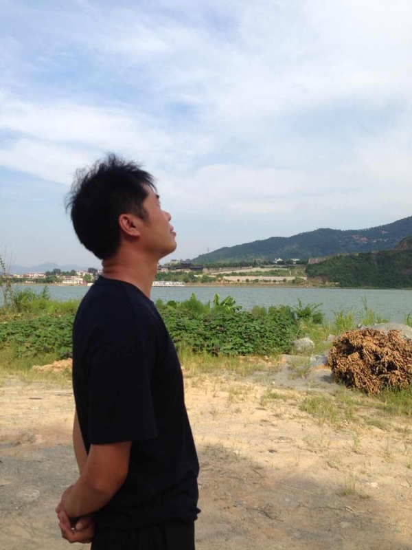 雾里看花的第一张照片--平和婚介网