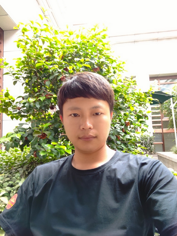 谈情说爱的第二张照片--平和婚介网