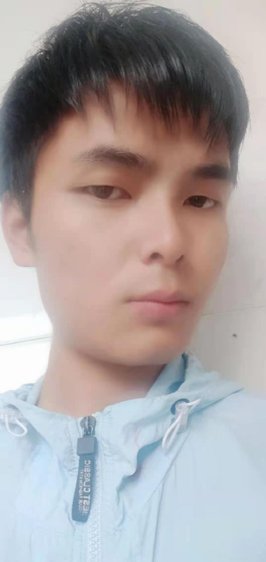 安静的男生的第一张照片--平和婚介网
