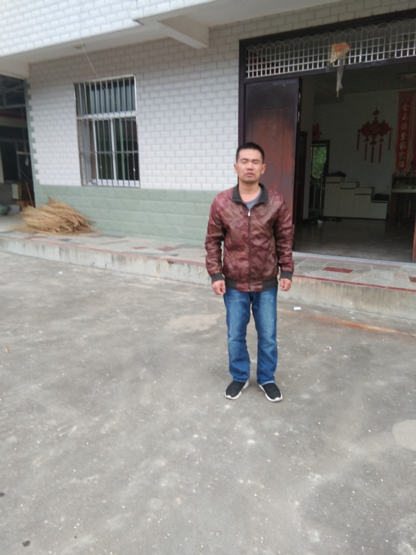 阿泉的第一张照片--平和婚介网
