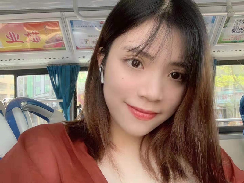 小眼睛的第一张照片--平和婚介网