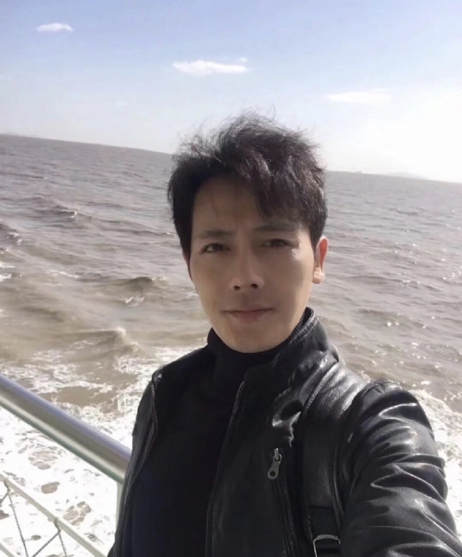疯狂的小鱼的第一张照片--平和婚介网