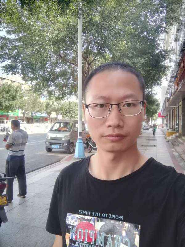 老虎的第一张照片--平和婚介网