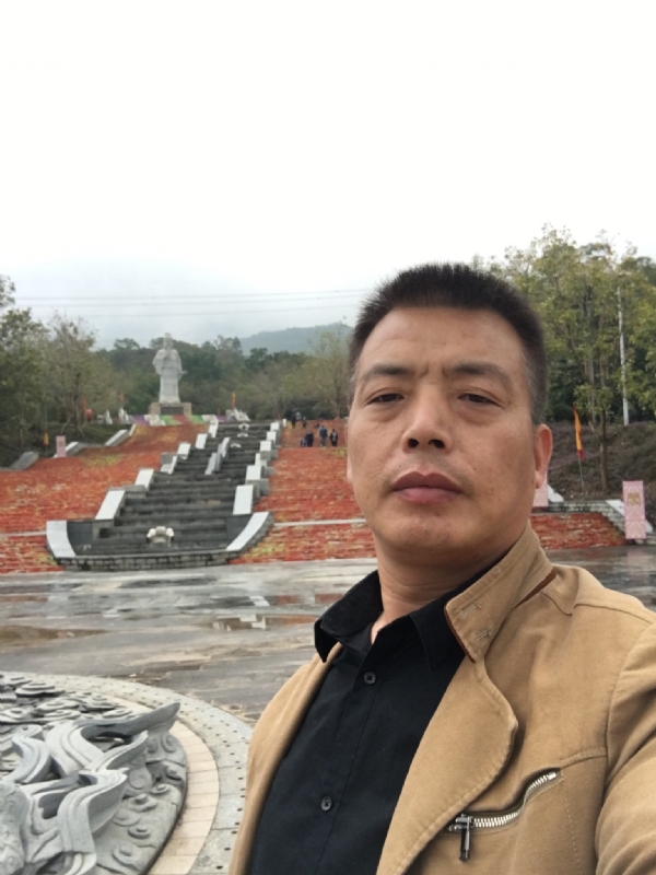 开心的松鼠的第二张照片--平和婚介网