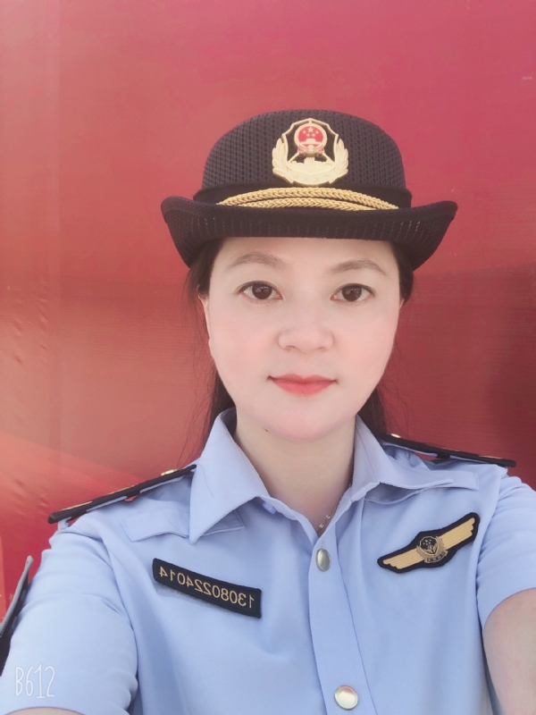 明明的第一张照片--平和婚介网