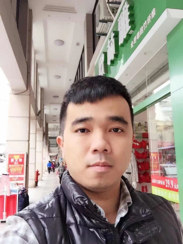 小小怪兽的第一张照片--平和婚介网