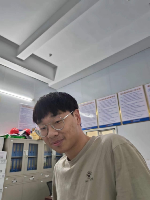 牛子弟的第一张照片--平和婚介网