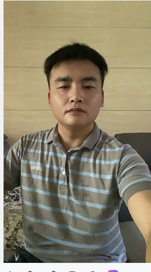 走在红毯那一天的第二张照片--平和婚介网