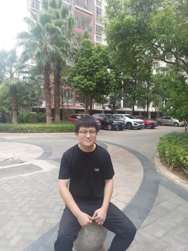 等闲的第三张照片--平和婚介网