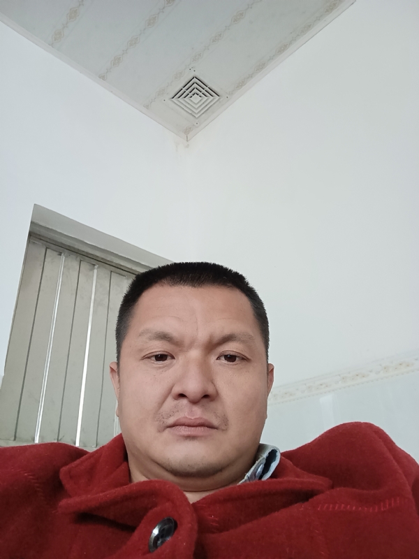 兰成龙的第一张照片--平和婚介网
