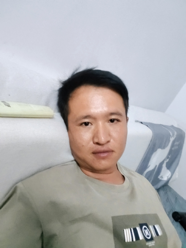 陌生人的第三张照片--平和婚介网